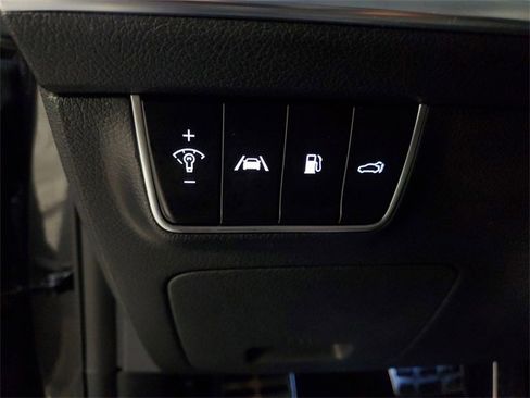 Used 2023 Kia Stinger GT2 image 21