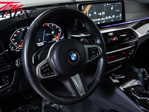 Used 2021 BMW M550i xDrive w/ Executive Package AWD/4WD image 27