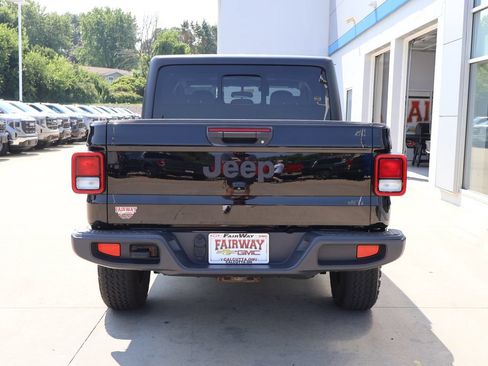 Used 2021 Jeep Gladiator Sport AWD/4WD image 9