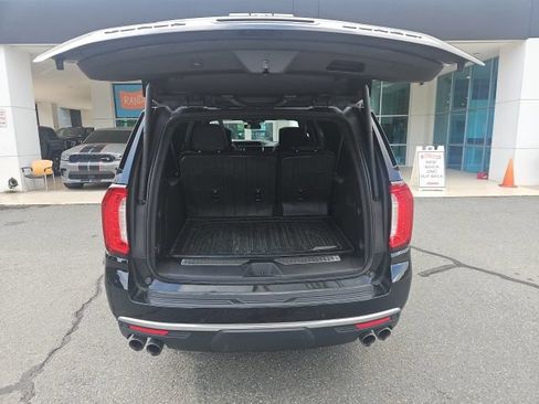 Used 2023 GMC Yukon XL Denali w/ LPO, Floor Liner Package AWD/4WD image 6