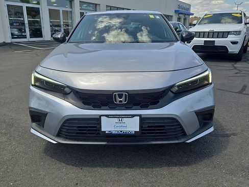 Used 2023 Honda Civic Sport image 2
