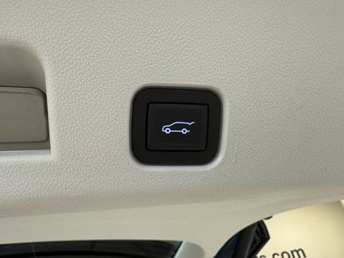 Used 2025 Buick Enclave Avenir w/ LPO, Floor Liner Package image 27