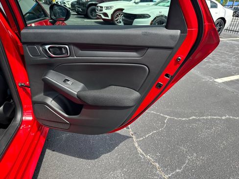 Used 2025 Honda Civic Sport image 17