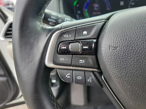 Used 2019 Honda Accord Touring image 18