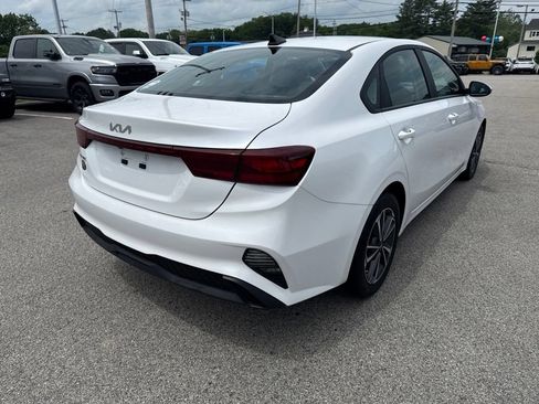 Used 2023 Kia Forte Sedan FWD image 5