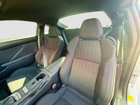 Used 2025 Toyota GR86 w/ ALL Weather Mat Package (TMS) RWD image 19