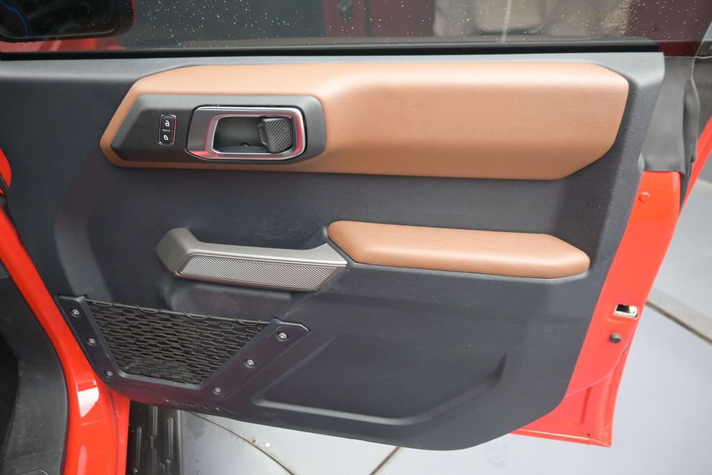 Used 2023 Ford Bronco Outer Banks AWD/4WD image 32