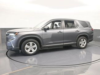 Used 2023 Honda Pilot LX video 2