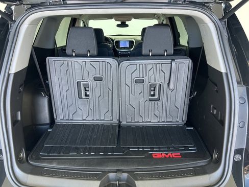 Used 2023 GMC Acadia SLE w/ LPO, Floor Liner Package image 42