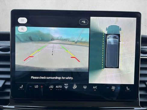 Used 2023 Ford Transit 350 XLT image 15