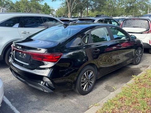 Certified 2024 Kia Forte LXS FWD image 2