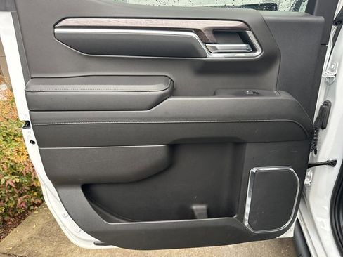 Used 2024 Chevrolet Silverado 1500 LTZ w/ Technology Package image 9