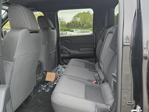 New 2026 Nissan Frontier SV w/ SV Convenience Package AWD/4WD image 4
