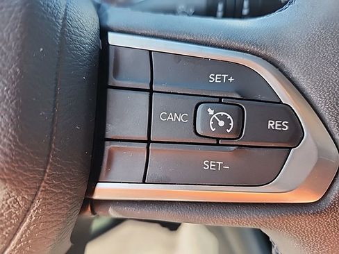 Certified 2022 Jeep Compass Latitude image 25