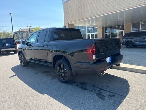 New 2026 Honda Ridgeline Black Edition image 2