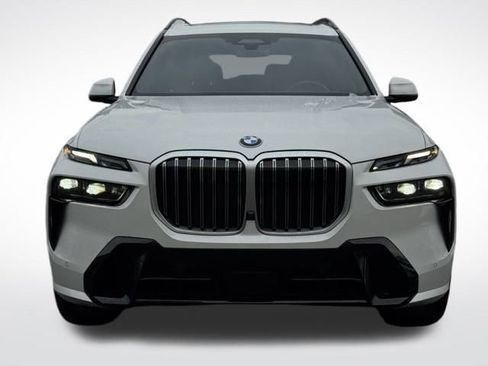 Used 2026 BMW X7 xDrive40i w/ M Sport Package image 2