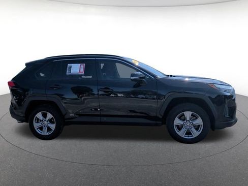 Used 2025 Toyota RAV4 XLE w/ Convenience Package AWD/4WD image 7