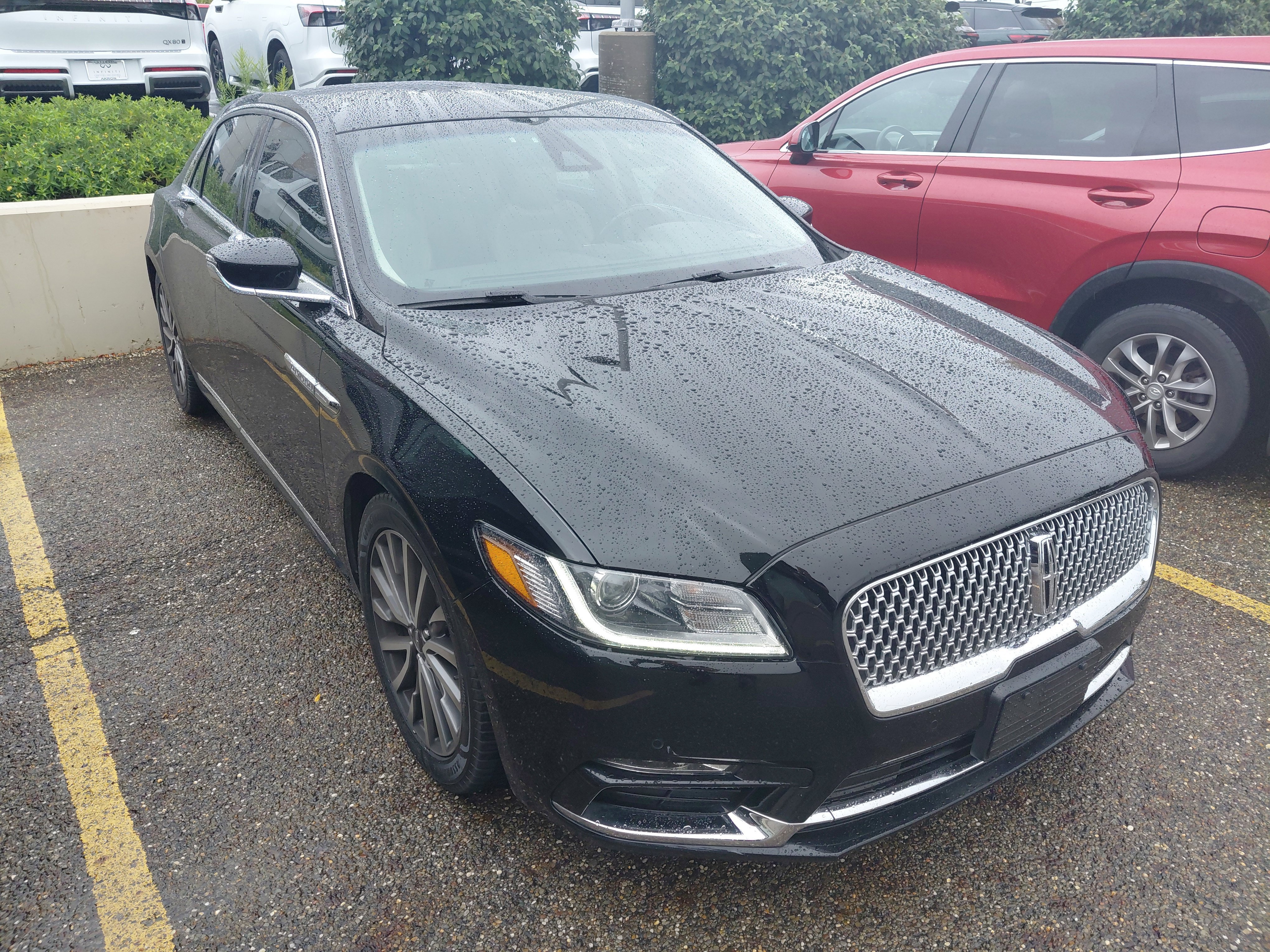 Used 2018 Lincoln Continental Select w/ Continental Climate Package FWD image 3