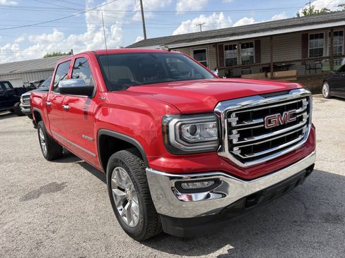 Used 2017 GMC Sierra 1500 SLT w/ SLT Premium Package AWD/4WD image 6