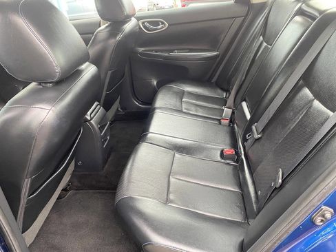 Used 2016 Nissan Sentra SR w/ SR Premium Package image 18