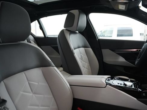 New 2027 BMW 550e xDrive w/ Executive Package AWD/4WD image 9