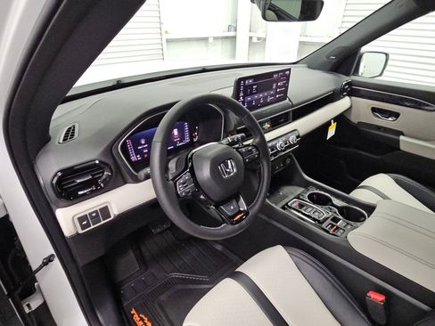 New 2026 Honda Passport TrailSport Elite image 11