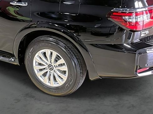 Used 2024 Nissan Armada SV w/ Cargo Package AWD/4WD image 9
