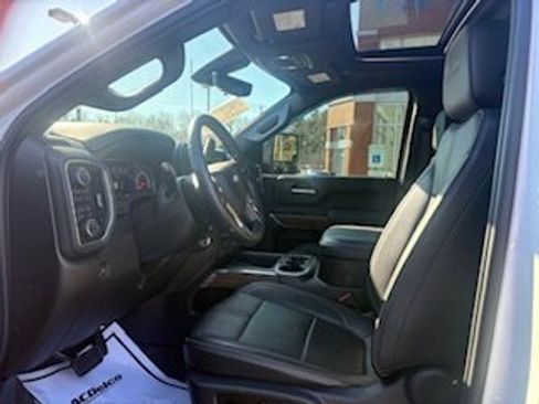 Used 2023 Chevrolet Silverado 3500 High Country image 12