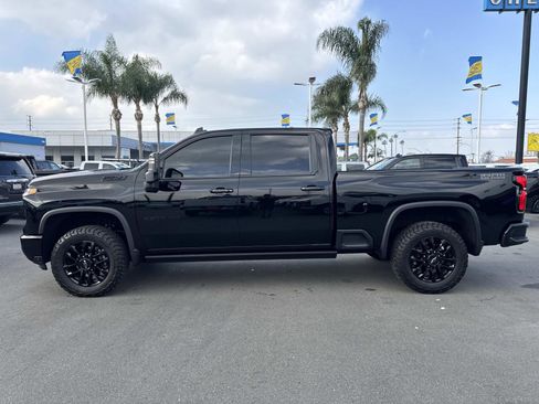 Used 2025 Chevrolet Silverado 2500 LTZ w/ Trail Boss Package image 8