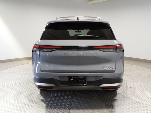 Used 2026 INFINITI QX60 Luxe w/ Family Package AWD/4WD image 11