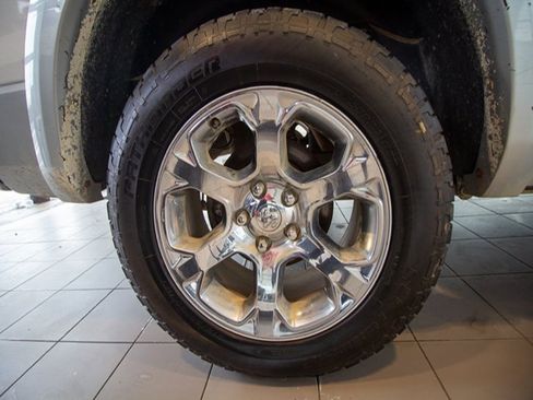 Used 2016 RAM 1500 Laramie image 26