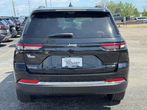 Used 2023 Jeep Grand Cherokee Limited w/ Luxury Tech Group II image 4