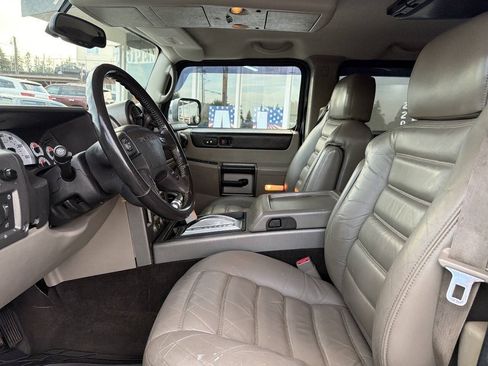 Used 2003 HUMMER H2 w/ Preferred Equipment Group AWD/4WD image 32
