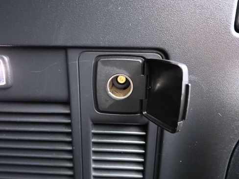 Used 2025 Ford Expedition Active AWD/4WD image 28