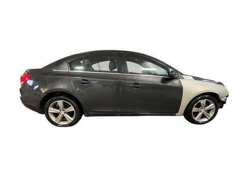 Used 2015 Chevrolet Cruze LT image 7