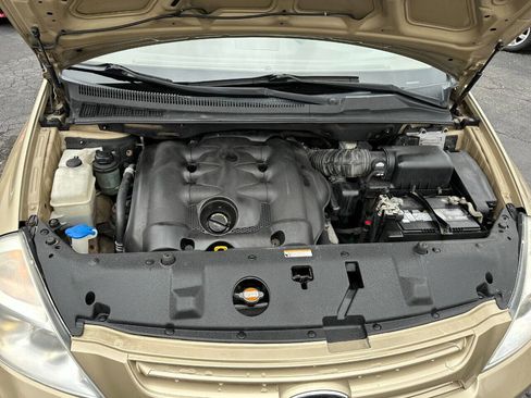 Used 2009 Kia Sedona LX w/ PWR Pkg image 22