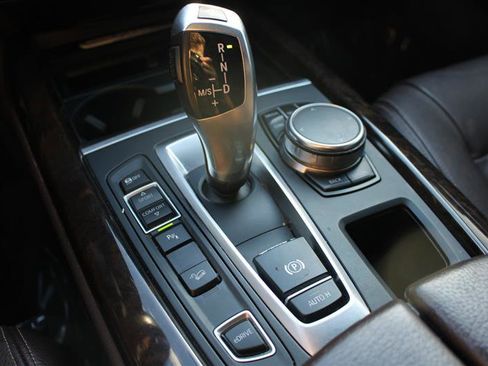 Used 2017 BMW X5 xDrive40e image 21