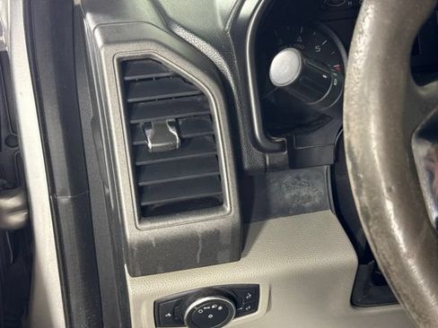 Used 2017 Ford F250 XL w/ Power Equipment Group AWD/4WD image 19