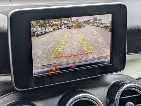 Used 2019 Mercedes-Benz GLC 300 image 23