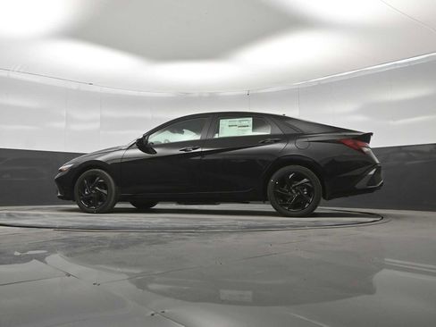 New 2026 Hyundai Elantra Sport FWD image 36