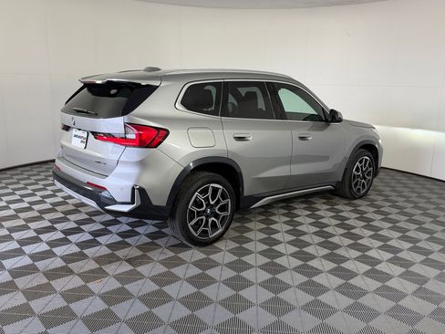 Used 2025 BMW X1 xDrive28i AWD/4WD image 9