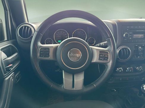 Used 2017 Jeep Wrangler Unlimited Sport image 18