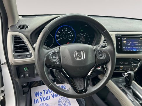 Used 2018 Honda HR-V EX-L image 12