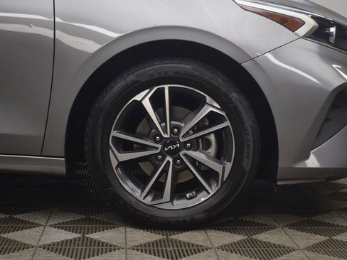 Used 2024 Kia Forte LXS FWD image 27