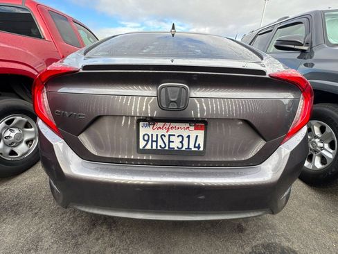 Used 2017 Honda Civic EX-T image 6