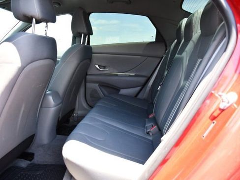 Used 2021 Hyundai Elantra SEL w/ Cargo Package FWD image 20