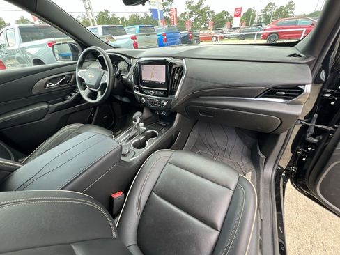 Certified 2023 Chevrolet Traverse Premier w/ LPO, Floor Liner Package image 31