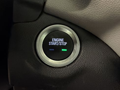 Used 2023 Chevrolet Equinox LS FWD image 15