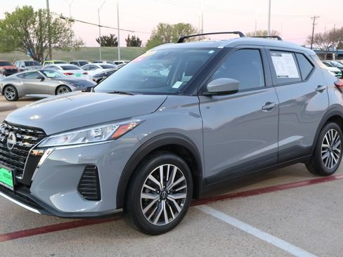 Certified 2024 Nissan Kicks SV w/ Exterior Package FWD image 3