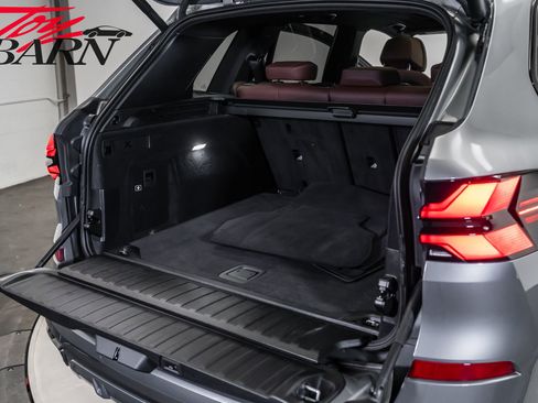 Used 2024 BMW X5 xDrive40i w/ M Sport Package image 51